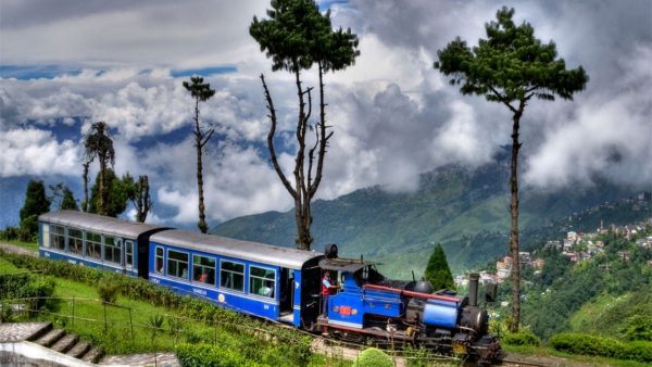 Darjeeling 3N + Gangtok 3N (AHINSK07)