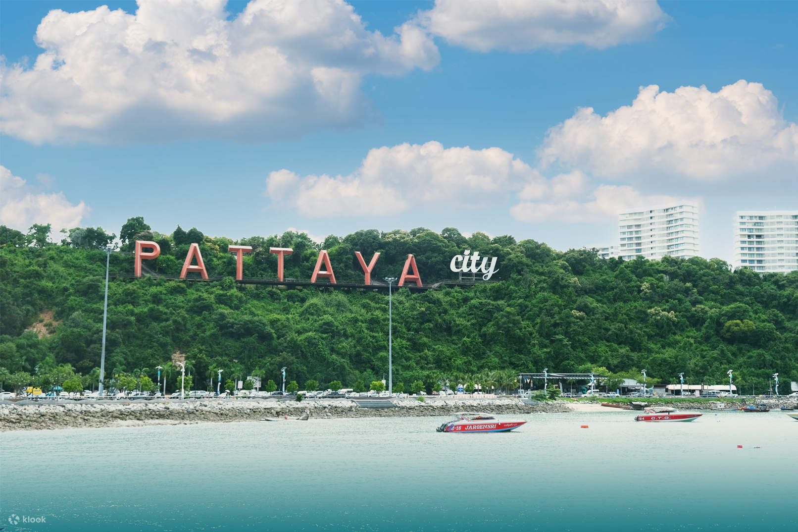 Day 1 : Arrival in Thailand. Onwards To Pattaya