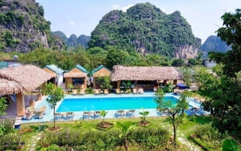 Day 5: Cycling to Mountain pagoda – Tam Coc boating (Meal included: Breakfast)