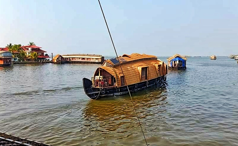 Vishal & Neha Mehta – Kerala Backwaters Tour