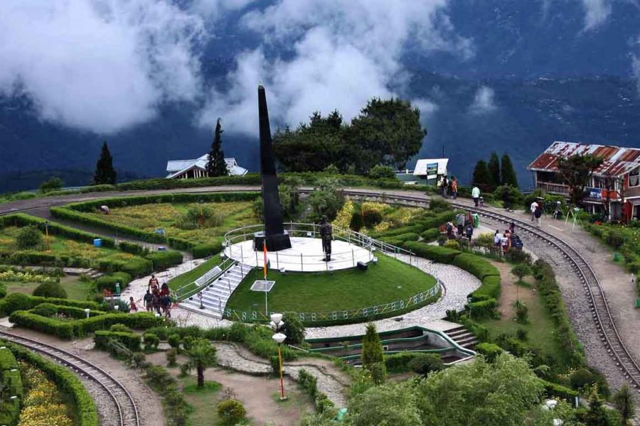 Gangtok 2N + Darjeeling 2N (AHINSK03)